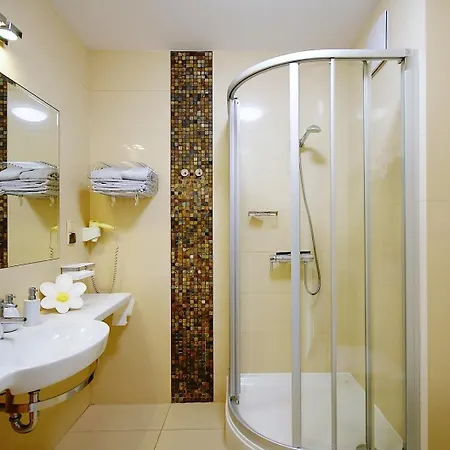 Diwa Hotel: Private In Area With Ac And Parking *